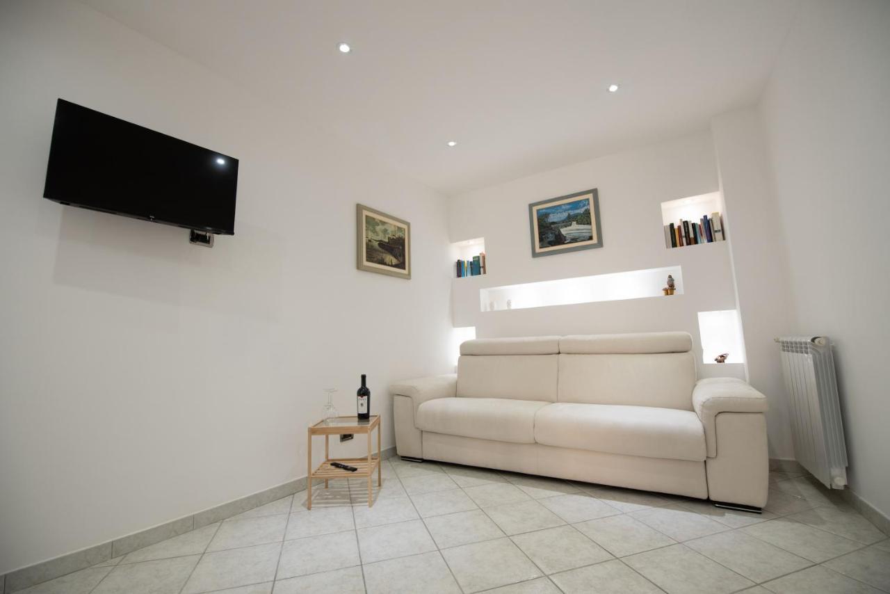 Casa Elia: Locazione Breve Apartment Ното Екстериор снимка