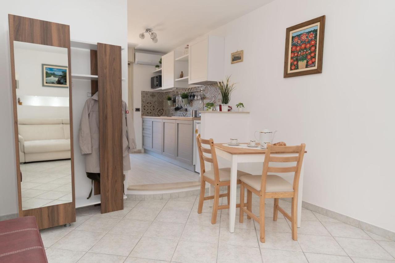 Casa Elia: Locazione Breve Apartment Ното Екстериор снимка
