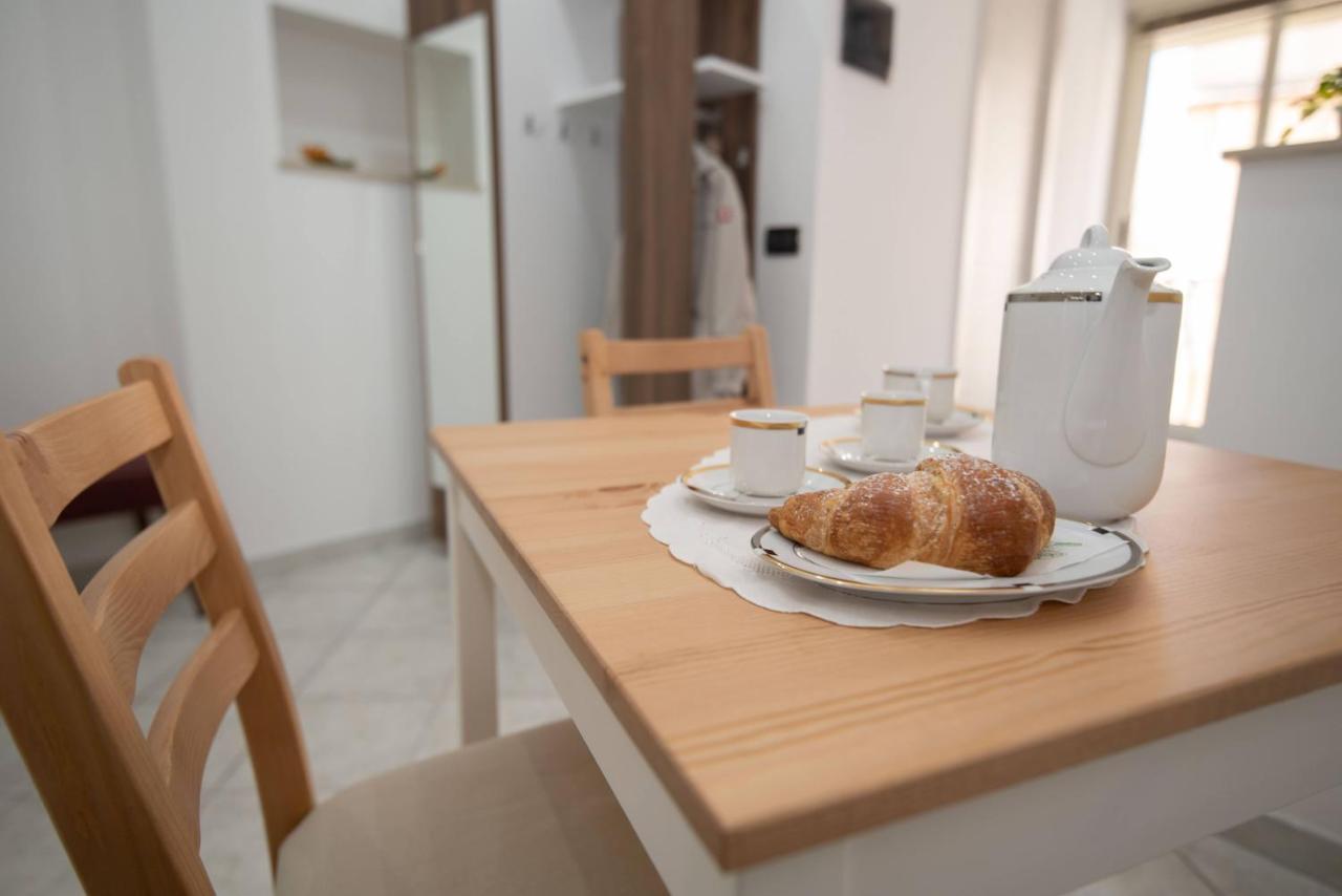 Casa Elia: Locazione Breve Apartment Ното Екстериор снимка