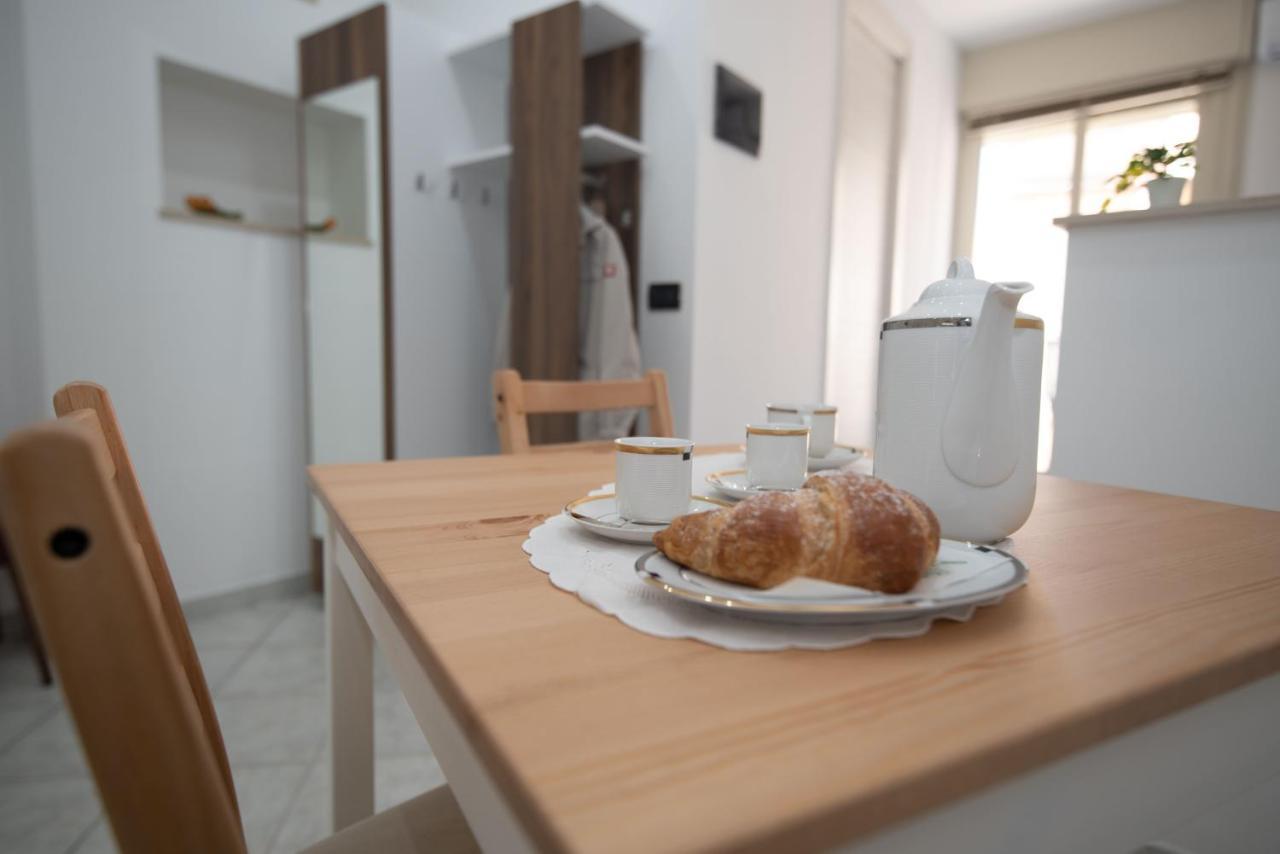 Casa Elia: Locazione Breve Apartment Ното Екстериор снимка